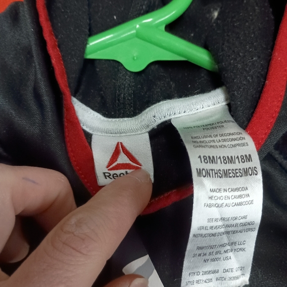Reebok Black and Red Hoodie - Picture 4 of 11
